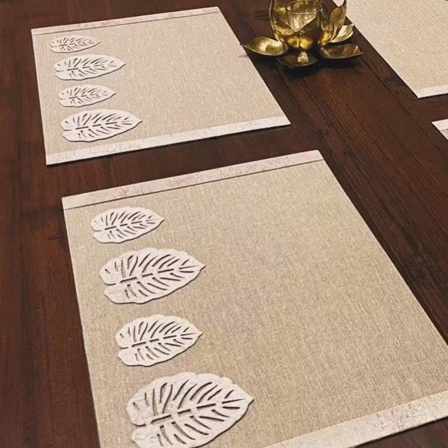 Table & Dining